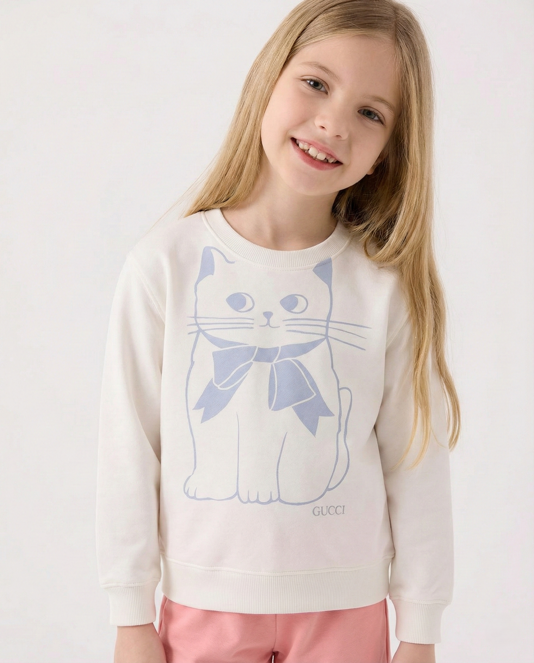 おーう　GUCCI kids 5y アニマルトレーナー Gucci - Kids Ivory Sweatshirt with Blue Cat Graphic & Bow Detail