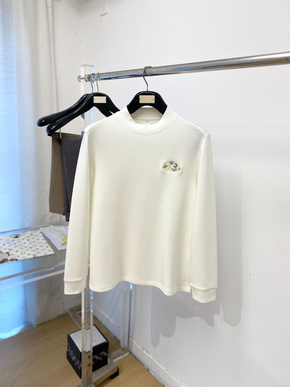 Dior