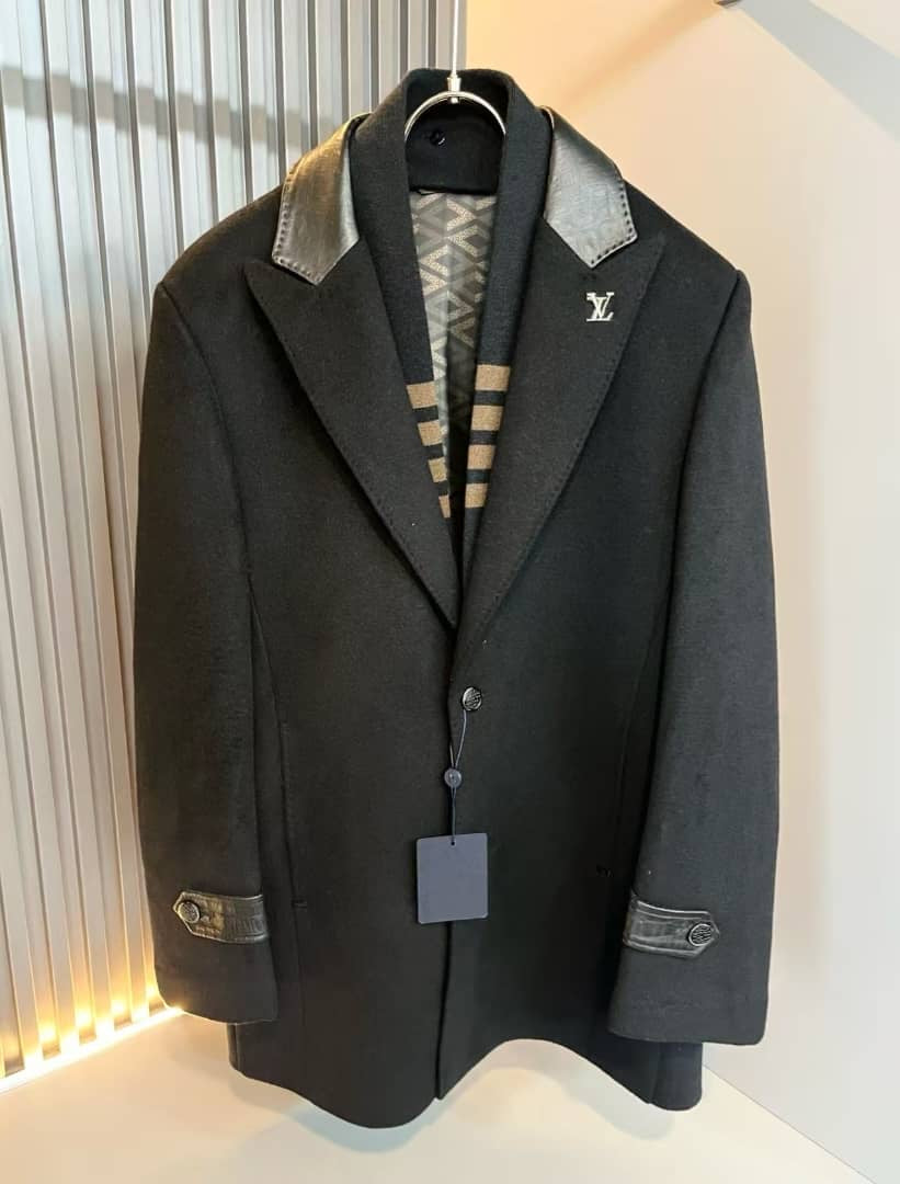 Louis Vuitton Men's Wool Black Overcoat
