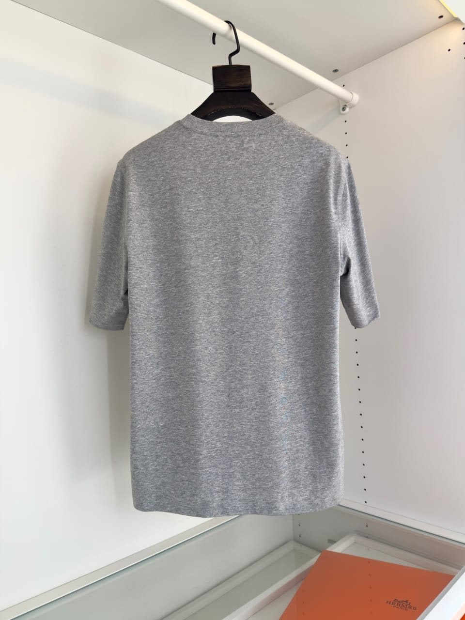 HERMES - Grey Graphic Horse Motif T-Shirt image 3