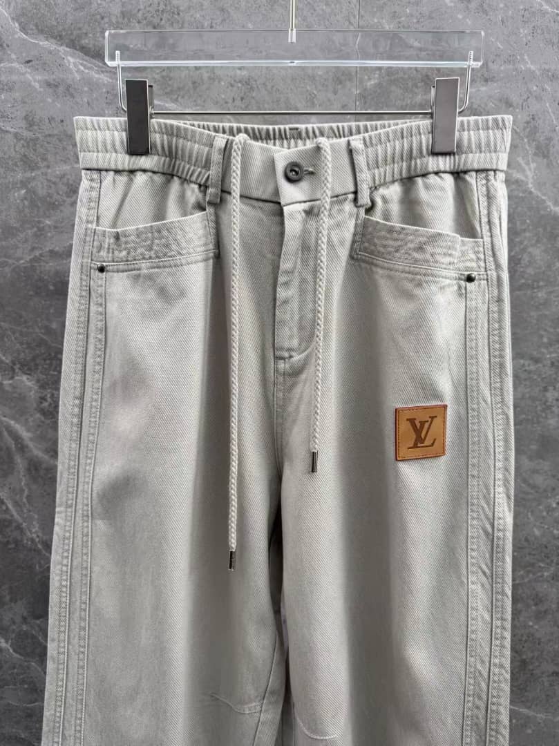 Louis Vuitton Relaxed Pleated Pants