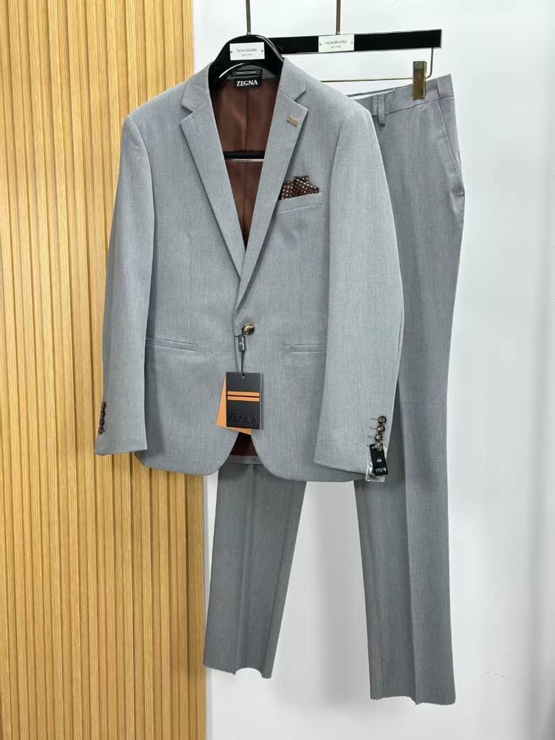 Zegna Light Grey Two-Button Tailored Suit with Pocket Square