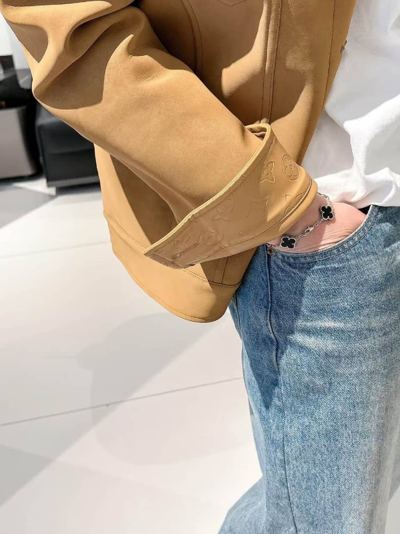 Louis Vuitton Men's Suede Trucker Jacket - Camel