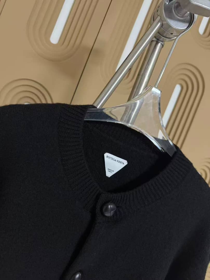 Bottega Veneta - Black Knit Button-Up Cardigan