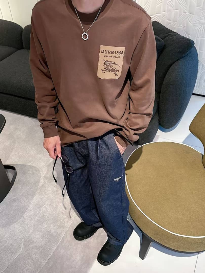 Burberry - Long Sleeve Brown T-Shirt