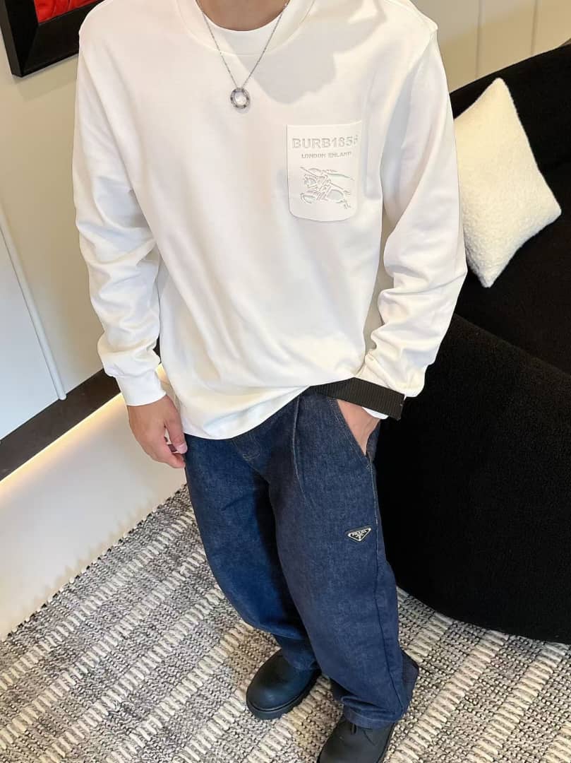 Burberry - Relaxed Fit White Sweater