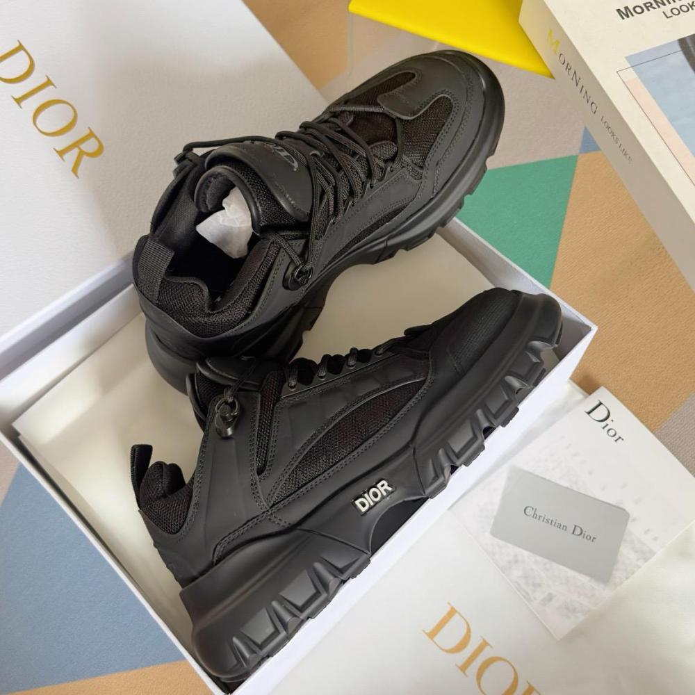 Dior - Men's B22 Technical Sneakers in Black