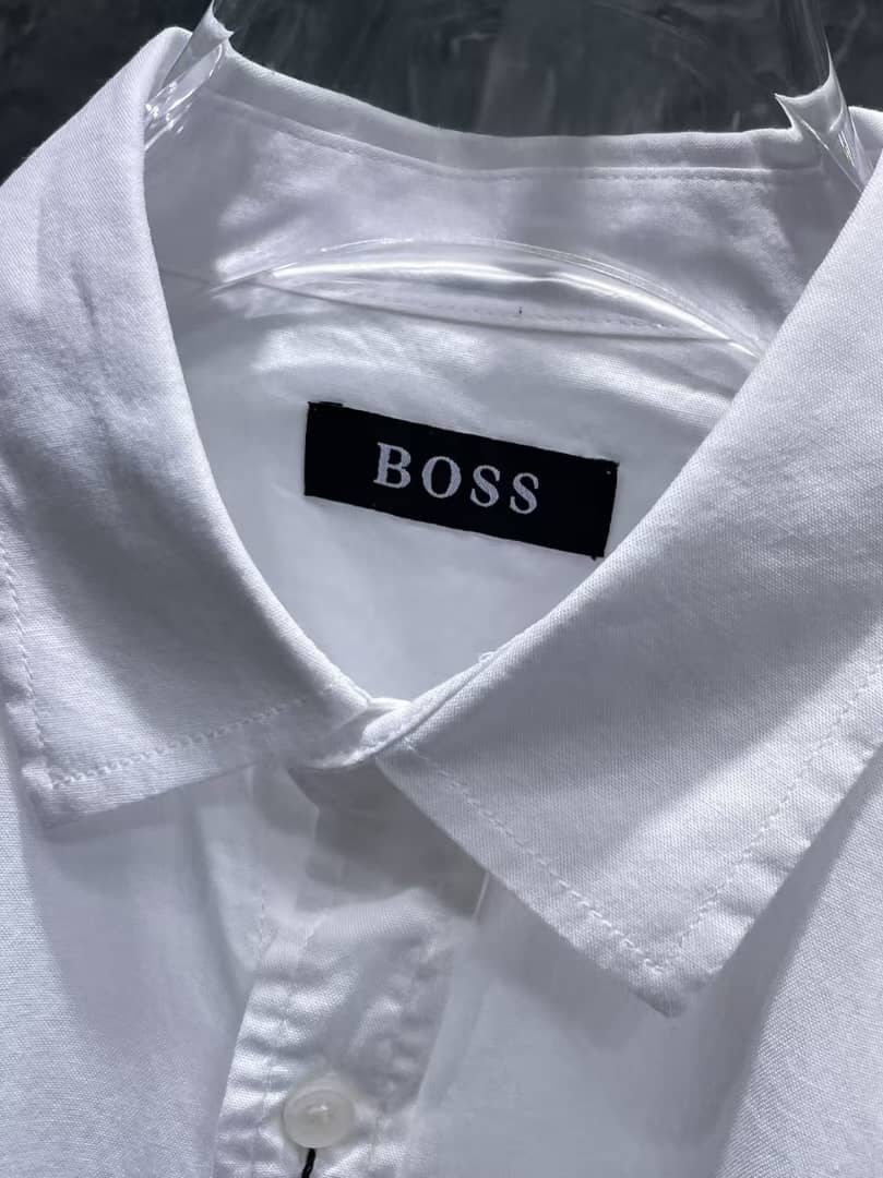 BOSS - Men's White Cotton Button-Down Shirt with Logo Patch