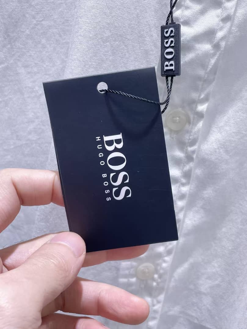 BOSS - Men's White Cotton Button-Down Shirt with Logo Patch