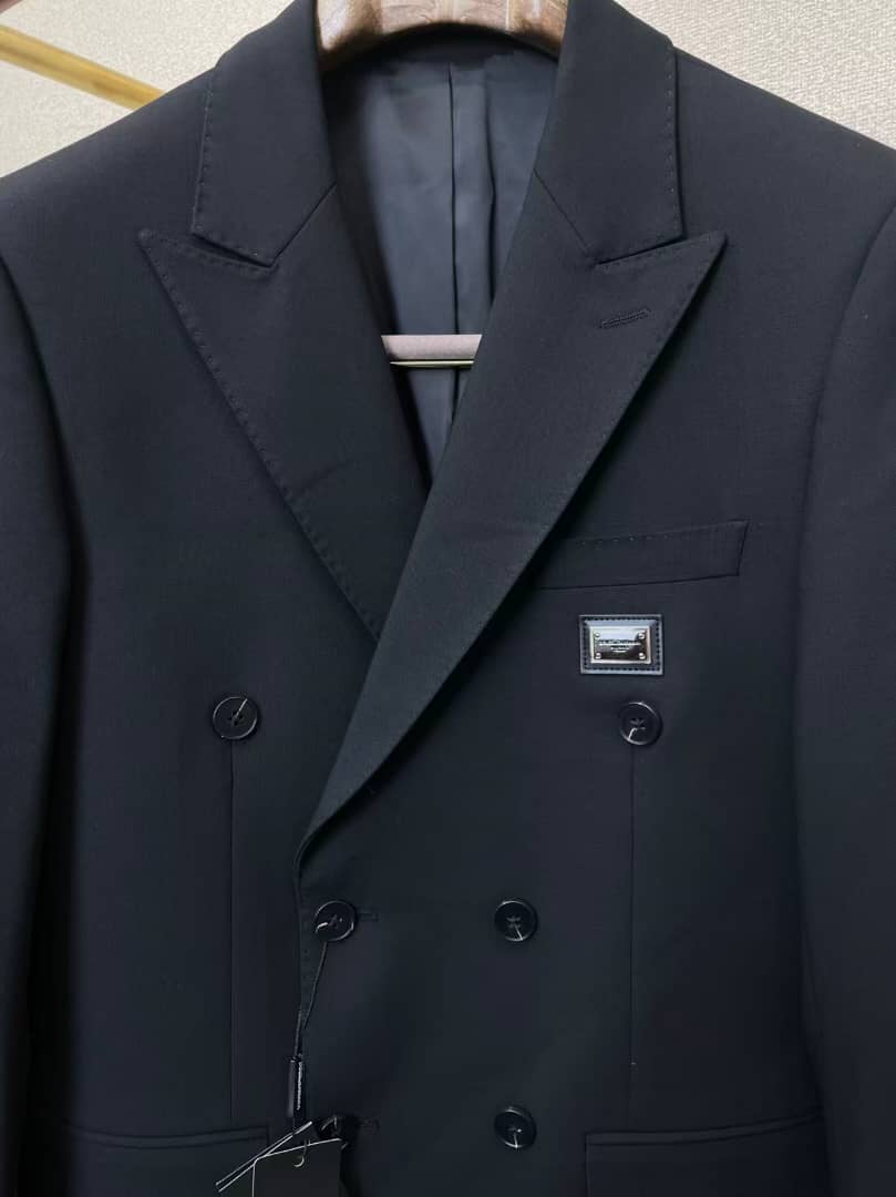 Dolce & Gabbana - Tailored Black Double-Breasted Suit with Metal Logo Detail