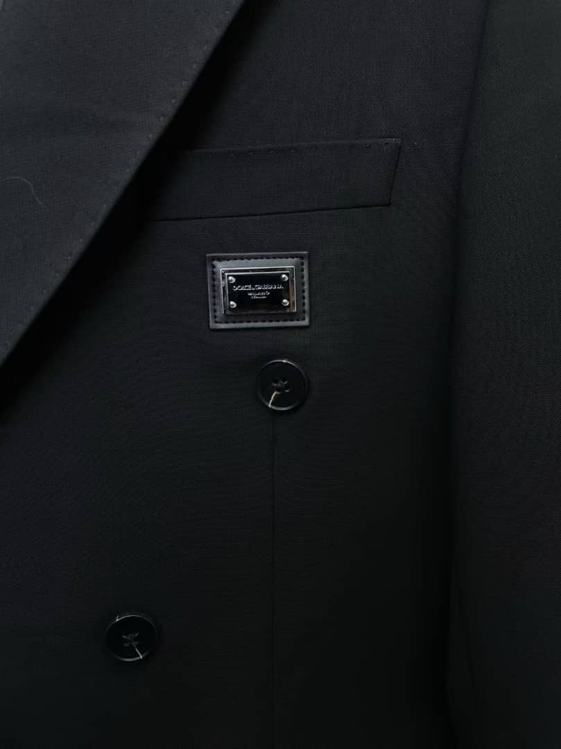 Dolce & Gabbana - Tailored Black Double-Breasted Suit with Metal Logo Detail