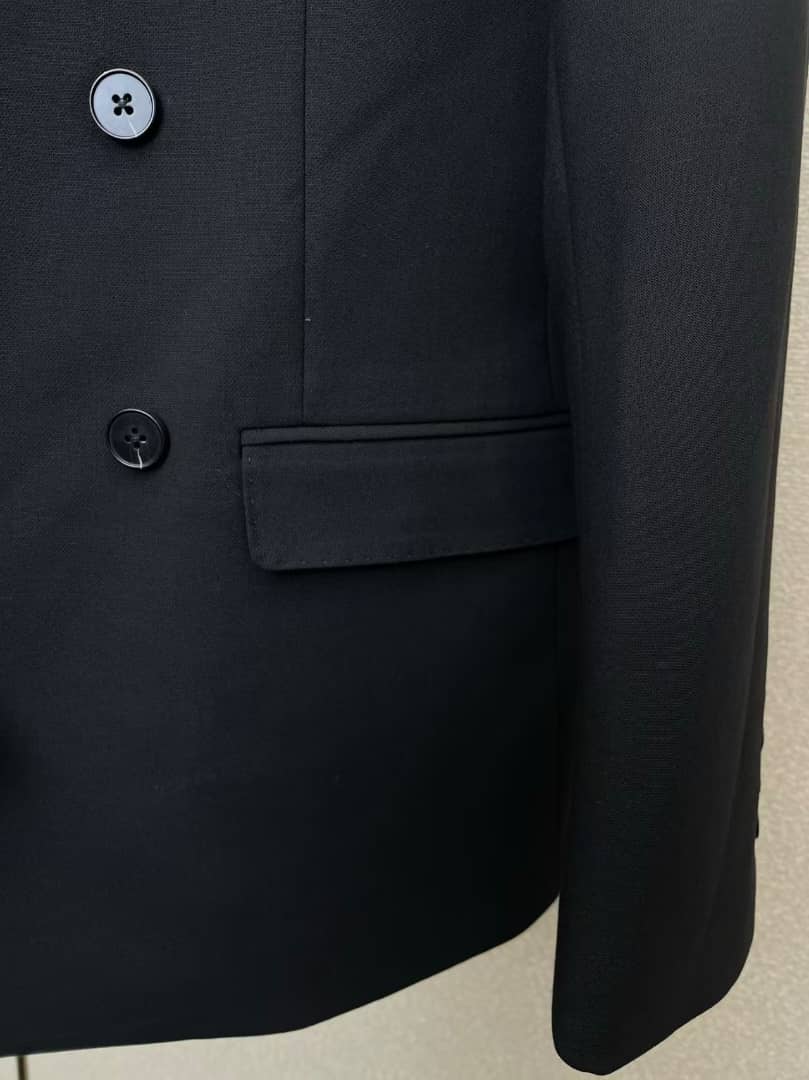 Dolce & Gabbana - Tailored Black Double-Breasted Suit with Metal Logo Detail