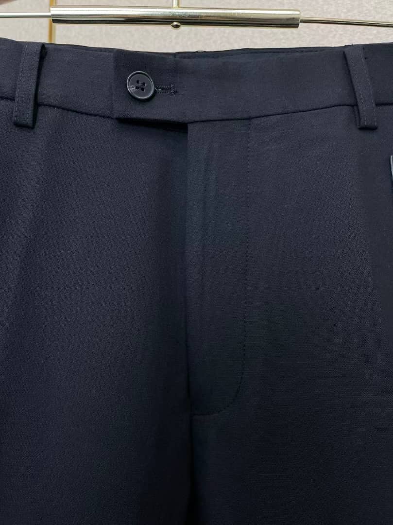 Dolce & Gabbana - Tailored Black Double-Breasted Suit with Metal Logo Detail