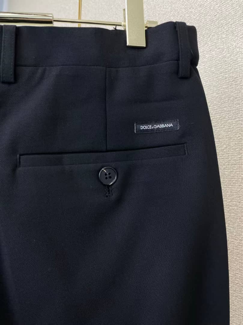 Dolce & Gabbana - Tailored Black Double-Breasted Suit with Metal Logo Detail