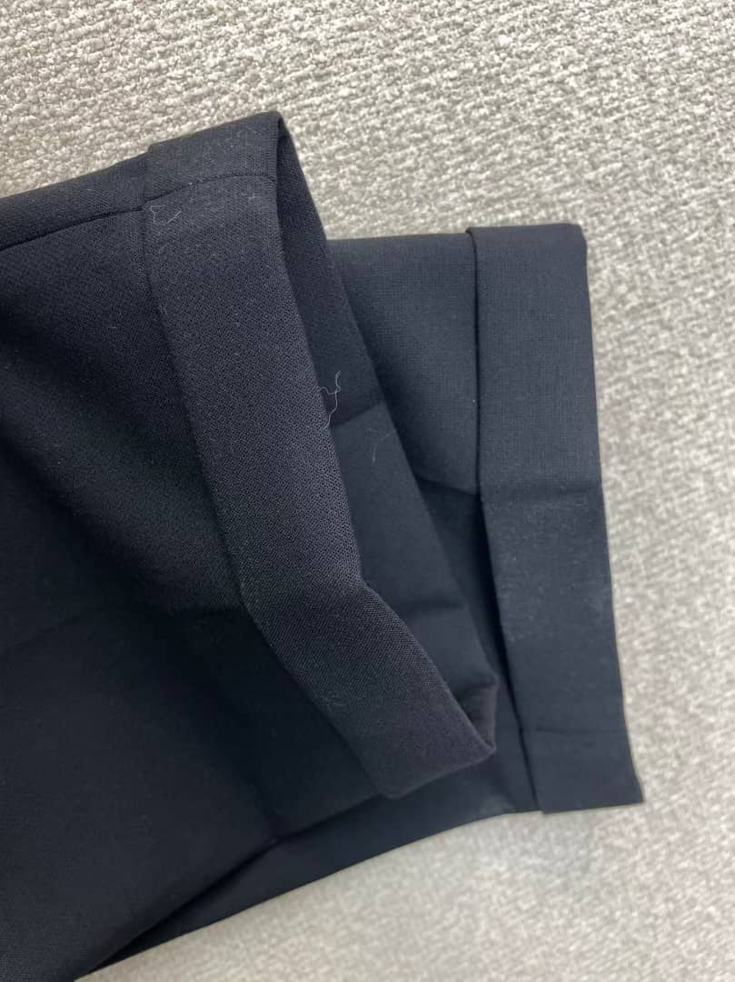 Dolce & Gabbana - Tailored Black Double-Breasted Suit with Metal Logo Detail