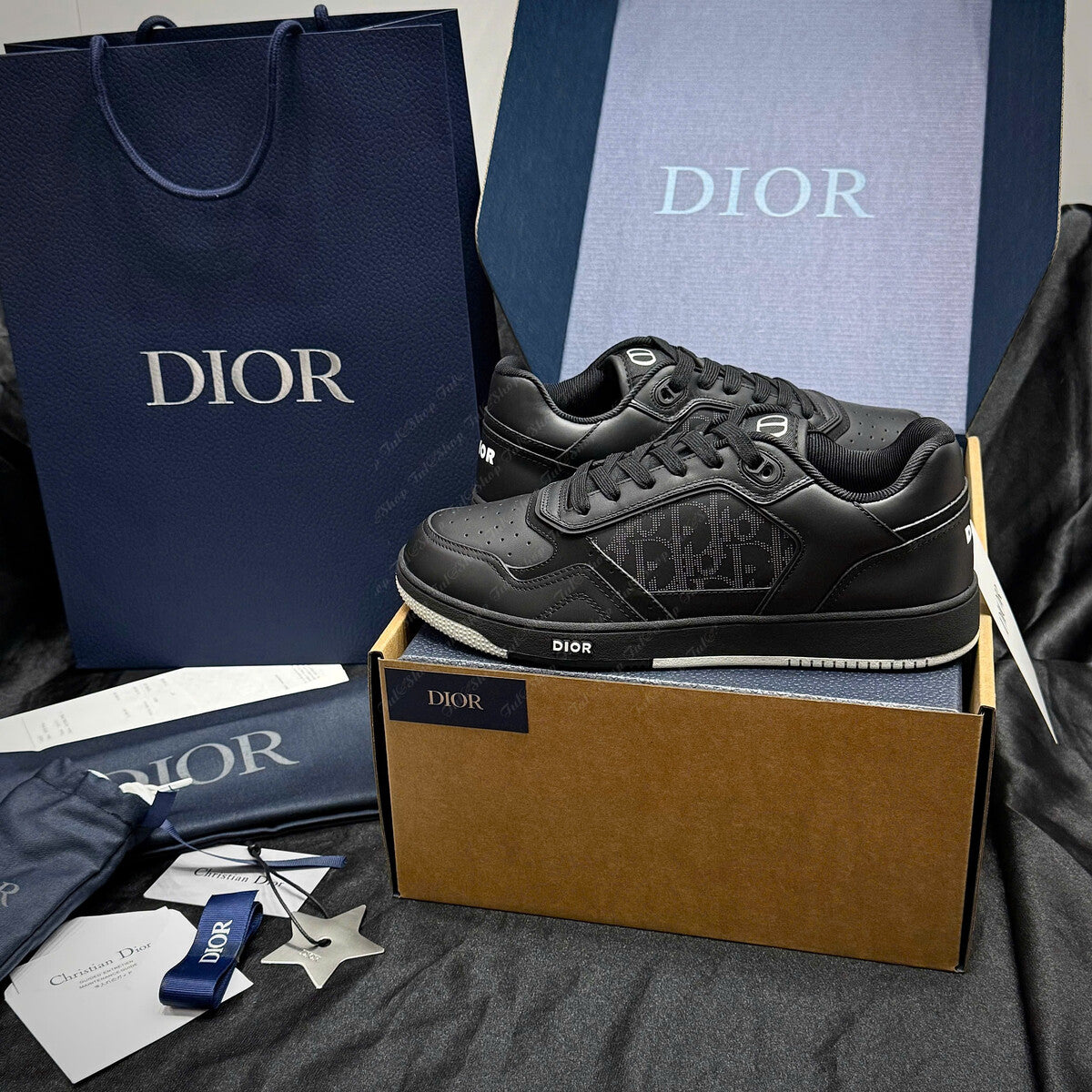 Dior - B27 Low-Top Sneaker - Black Smooth Calfskin & Oblique Galaxy Leather