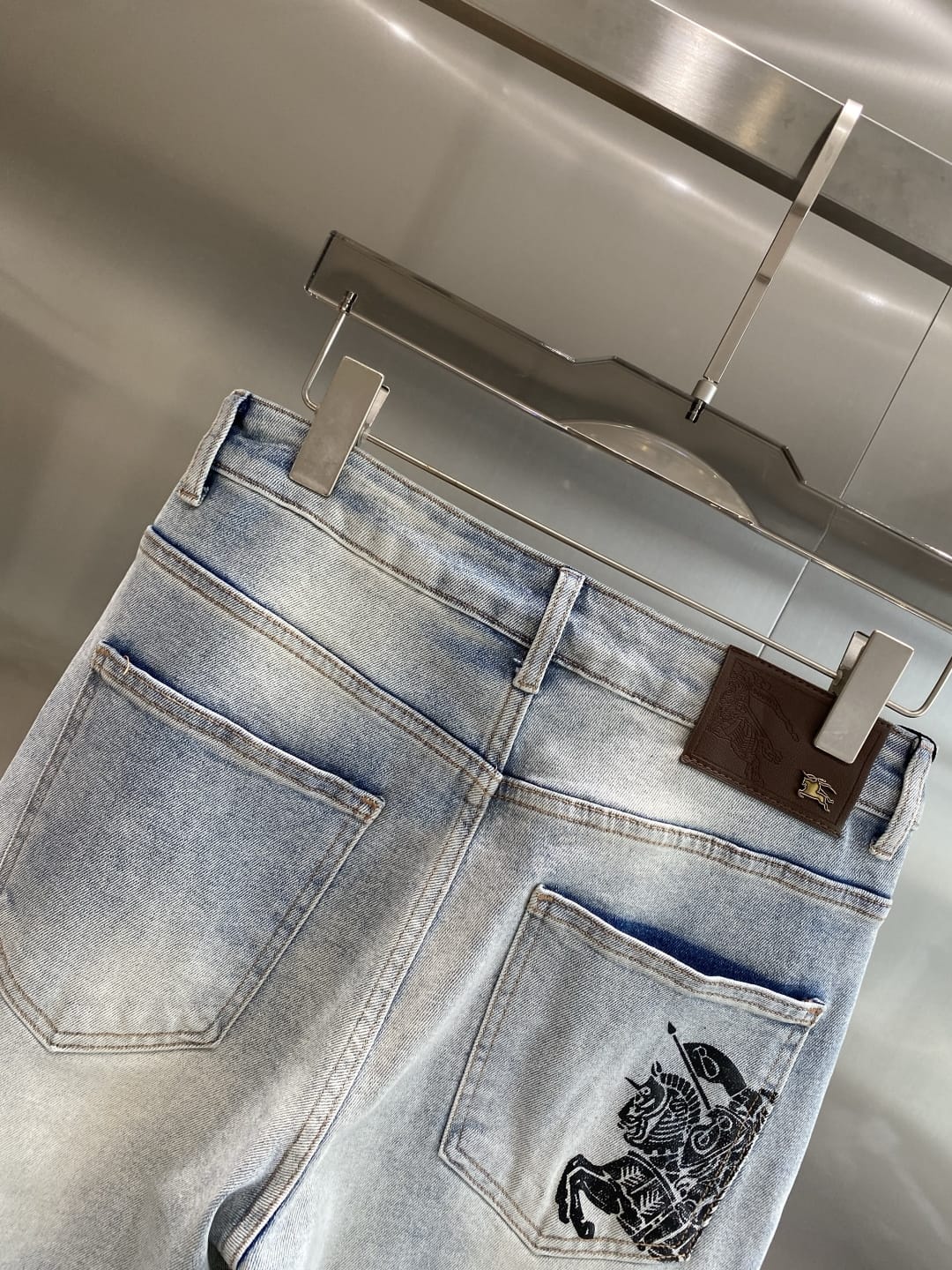 Burberry - Light Wash Slim Fit Jeans with Equestrian Knight Logo