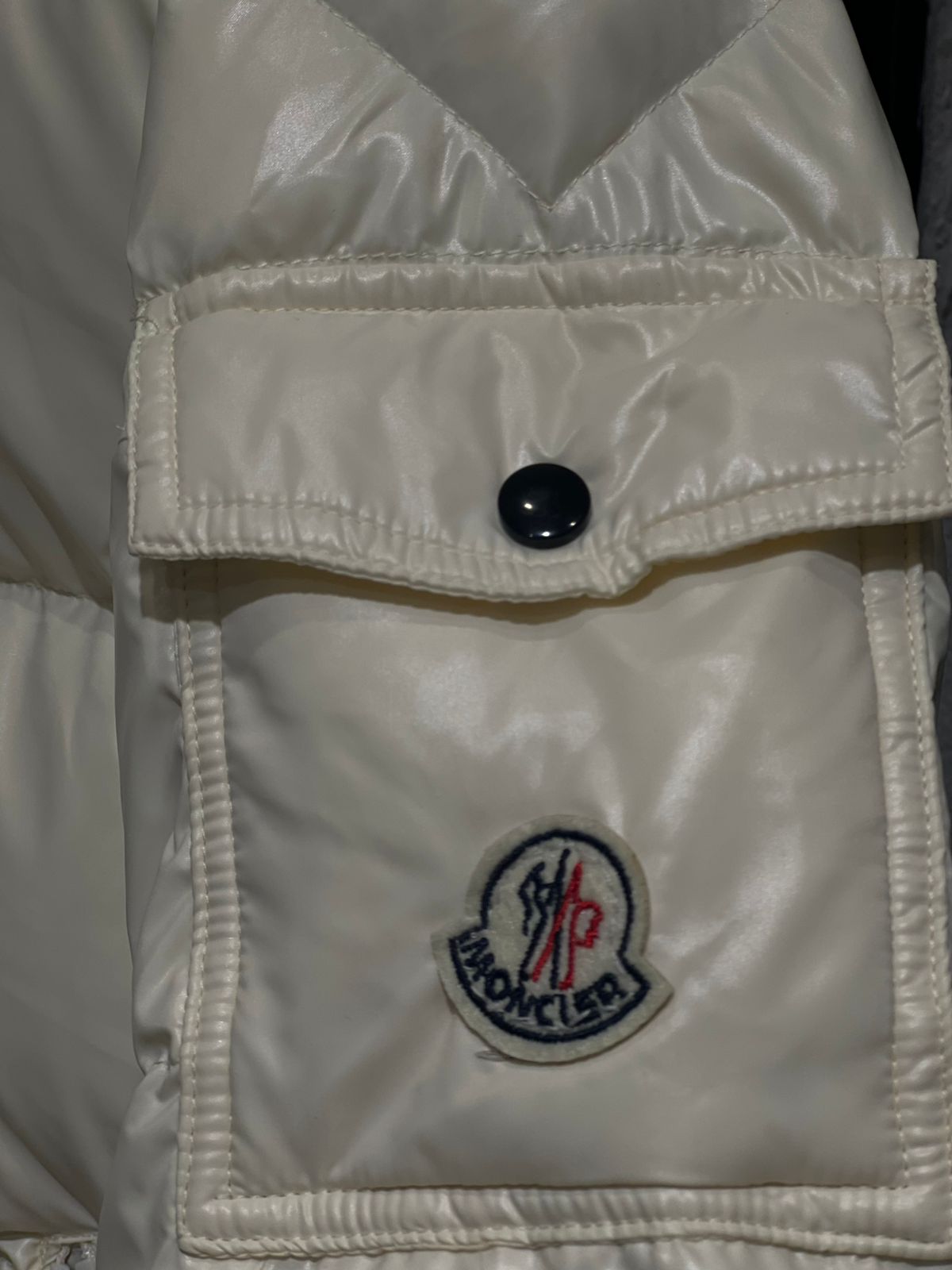 Moncler - Kids Ivory Glossy Puffer Jacket | Winter Down Coat with Logo