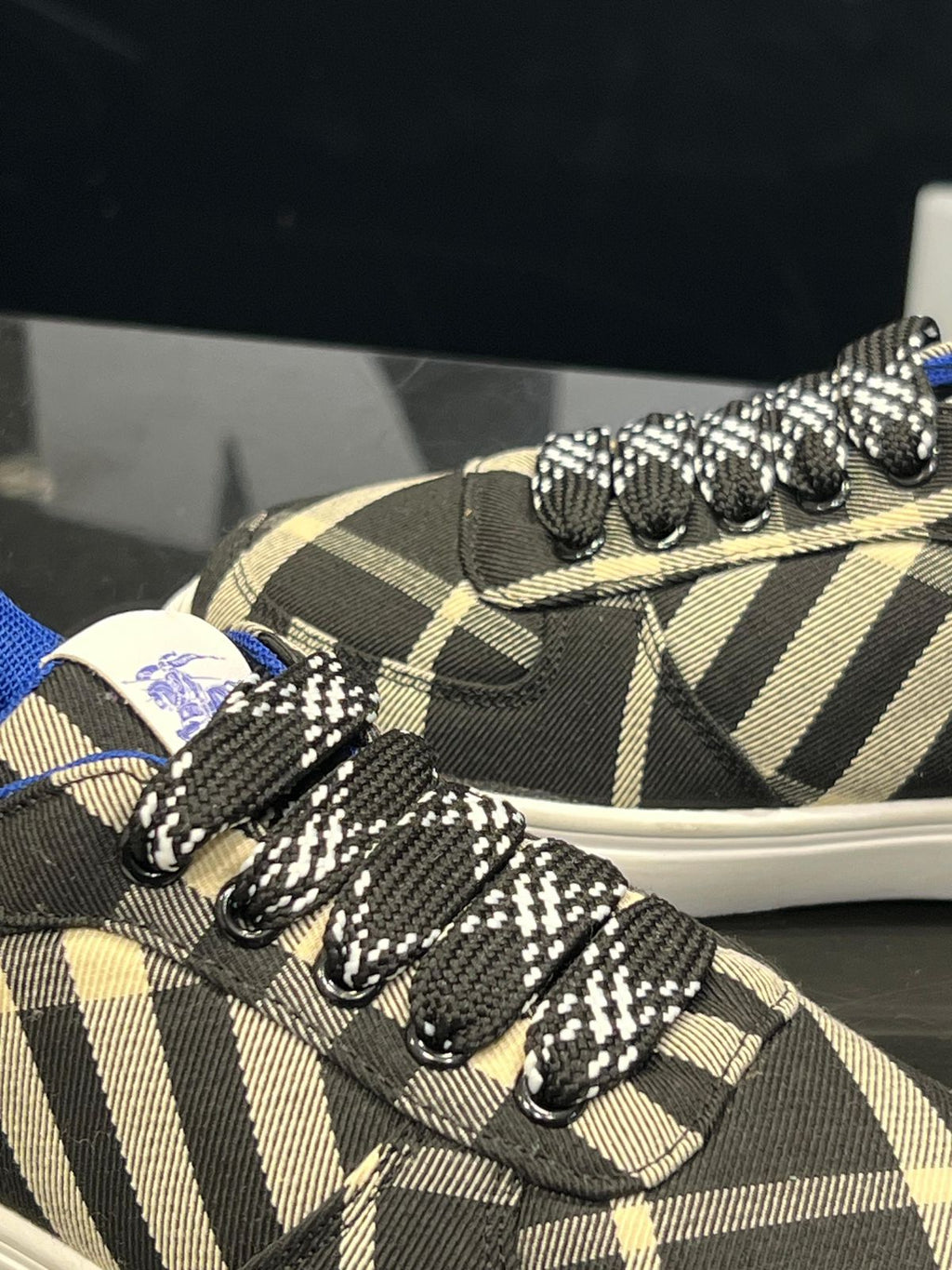 Burberry - Junior Plaid Low-Top Trainers with Patterned Laces