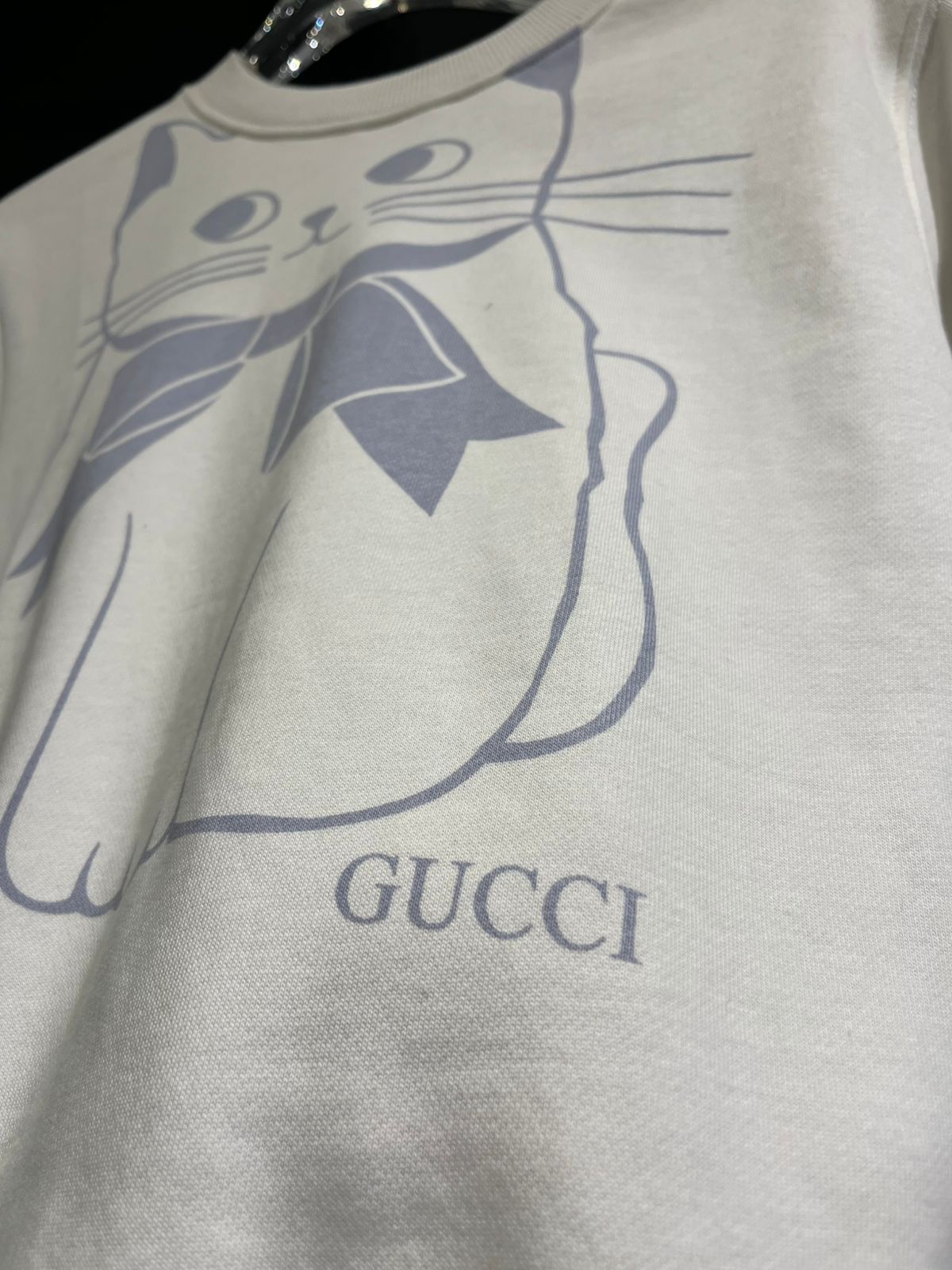 Gucci - Kids Ivory Sweatshirt with Blue Cat Graphic & Bow Detail