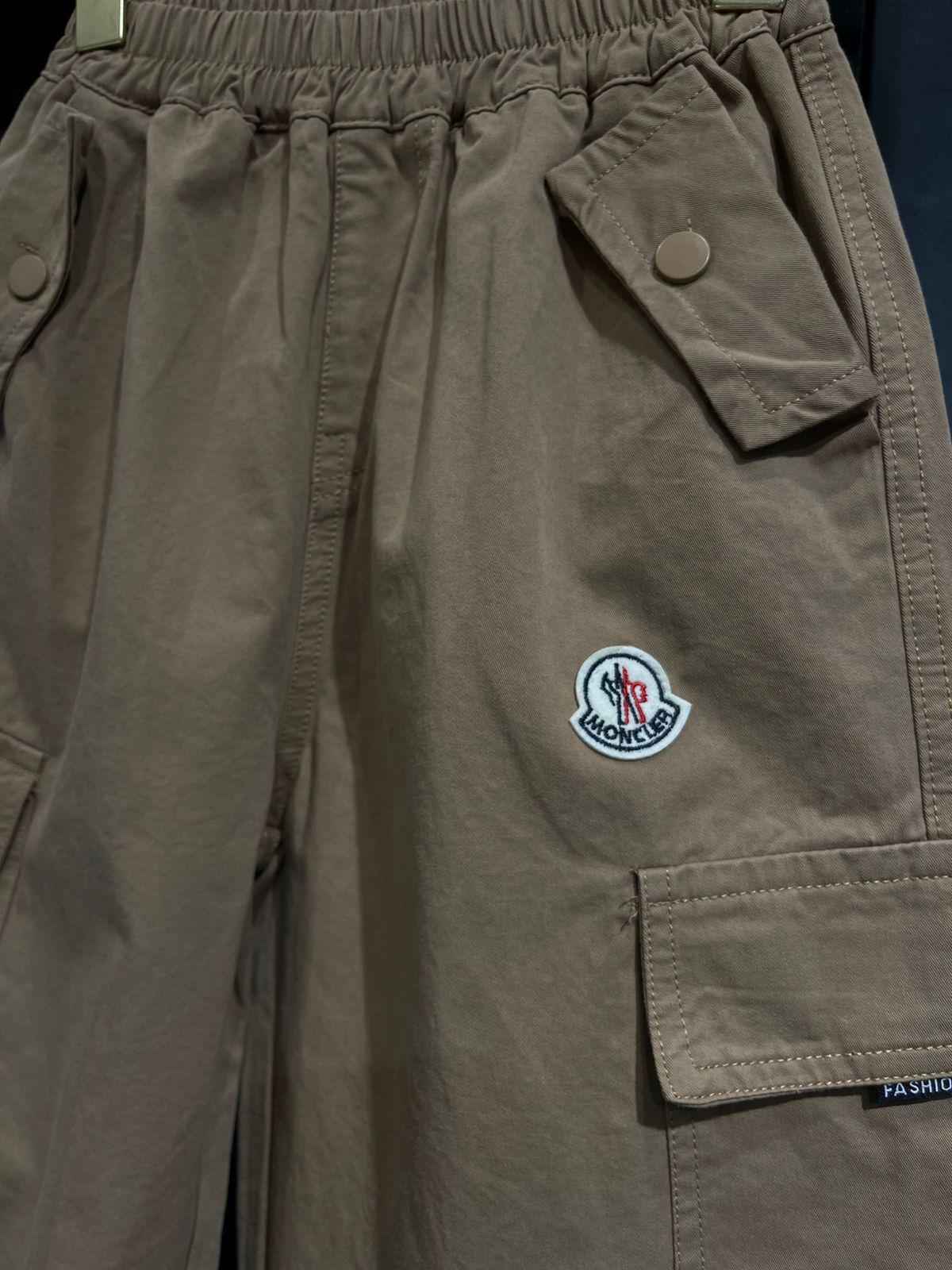 Moncler - Enfant Boys Beige Cotton Cargo Joggers with Logo Patch