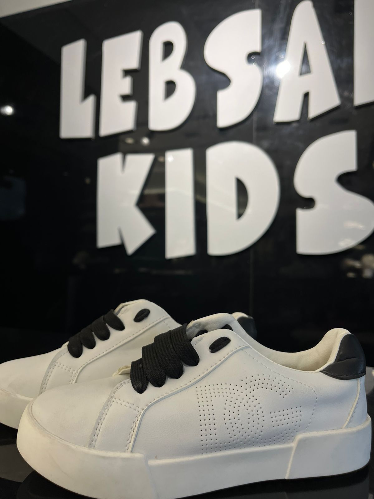 Dolce & Gabbana - Junior White Leather Sneakers with Contrast Laces