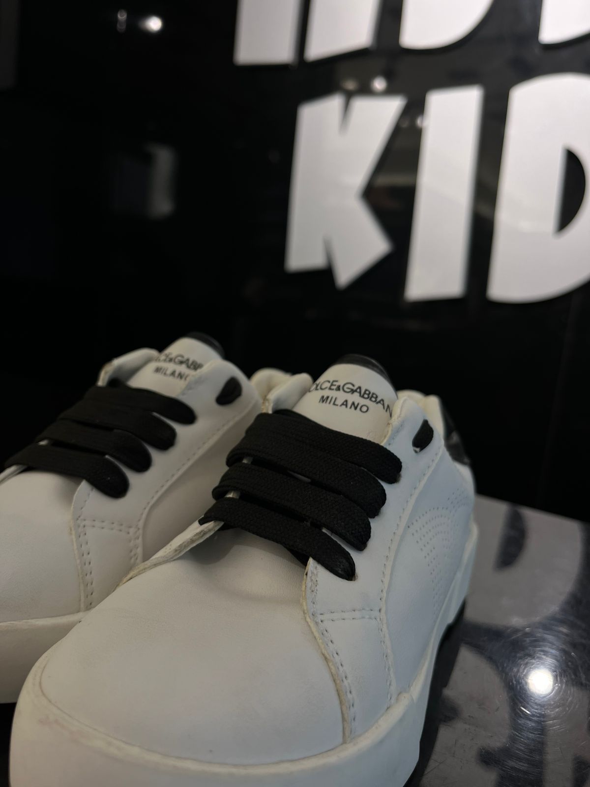 Dolce & Gabbana - Junior White Leather Sneakers with Contrast Laces