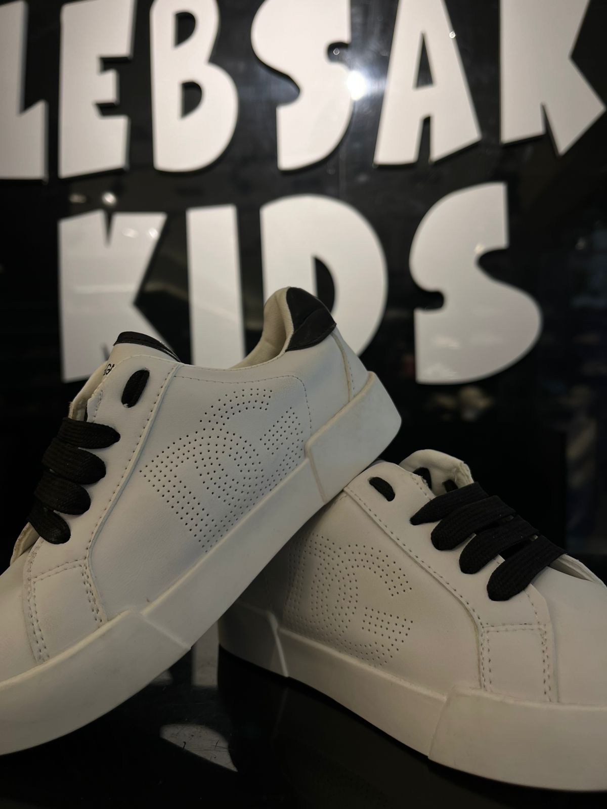 Dolce & Gabbana - Junior White Leather Sneakers with Contrast Laces