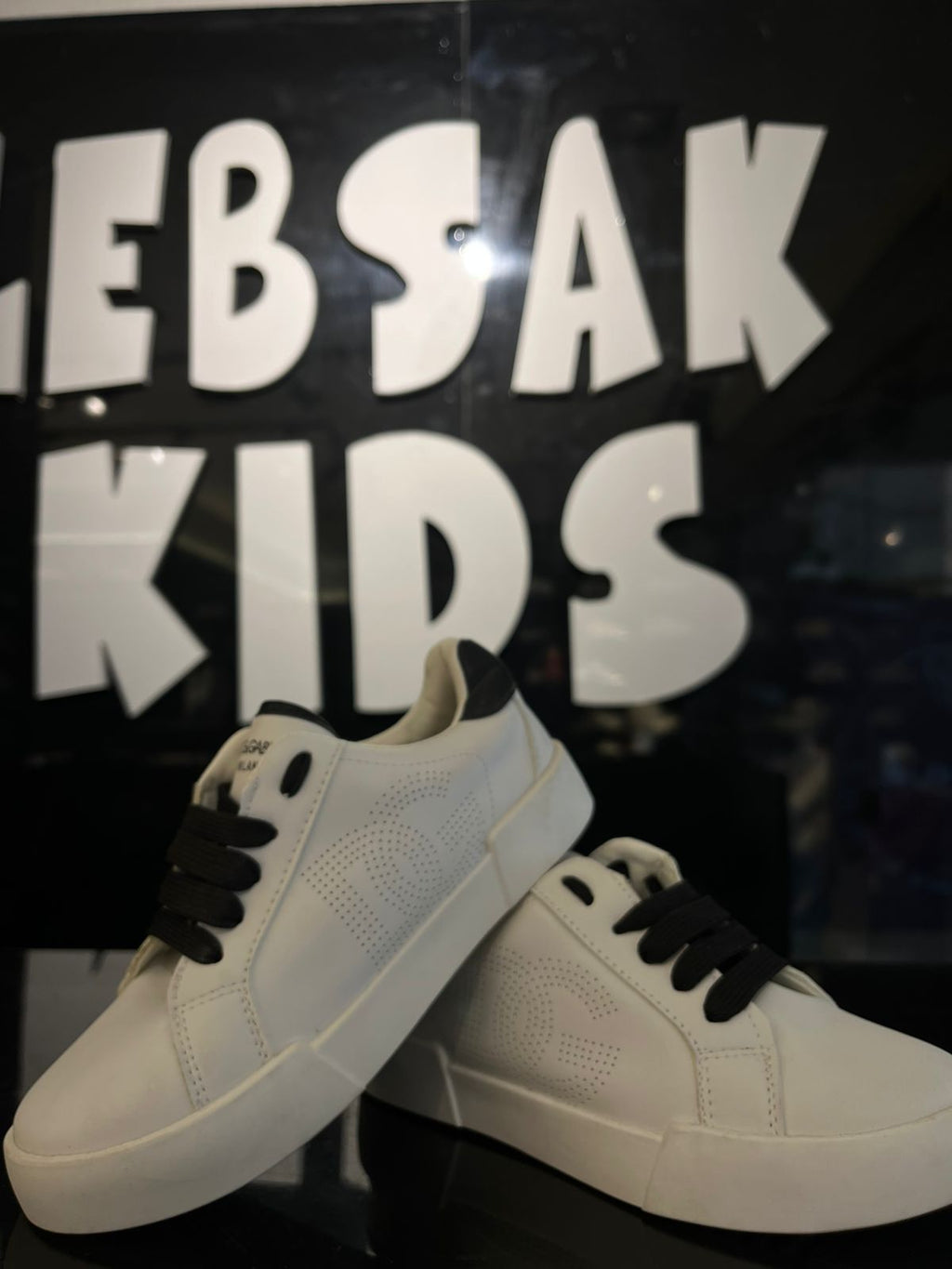 Dolce & Gabbana - Junior White Leather Sneakers with Contrast Laces