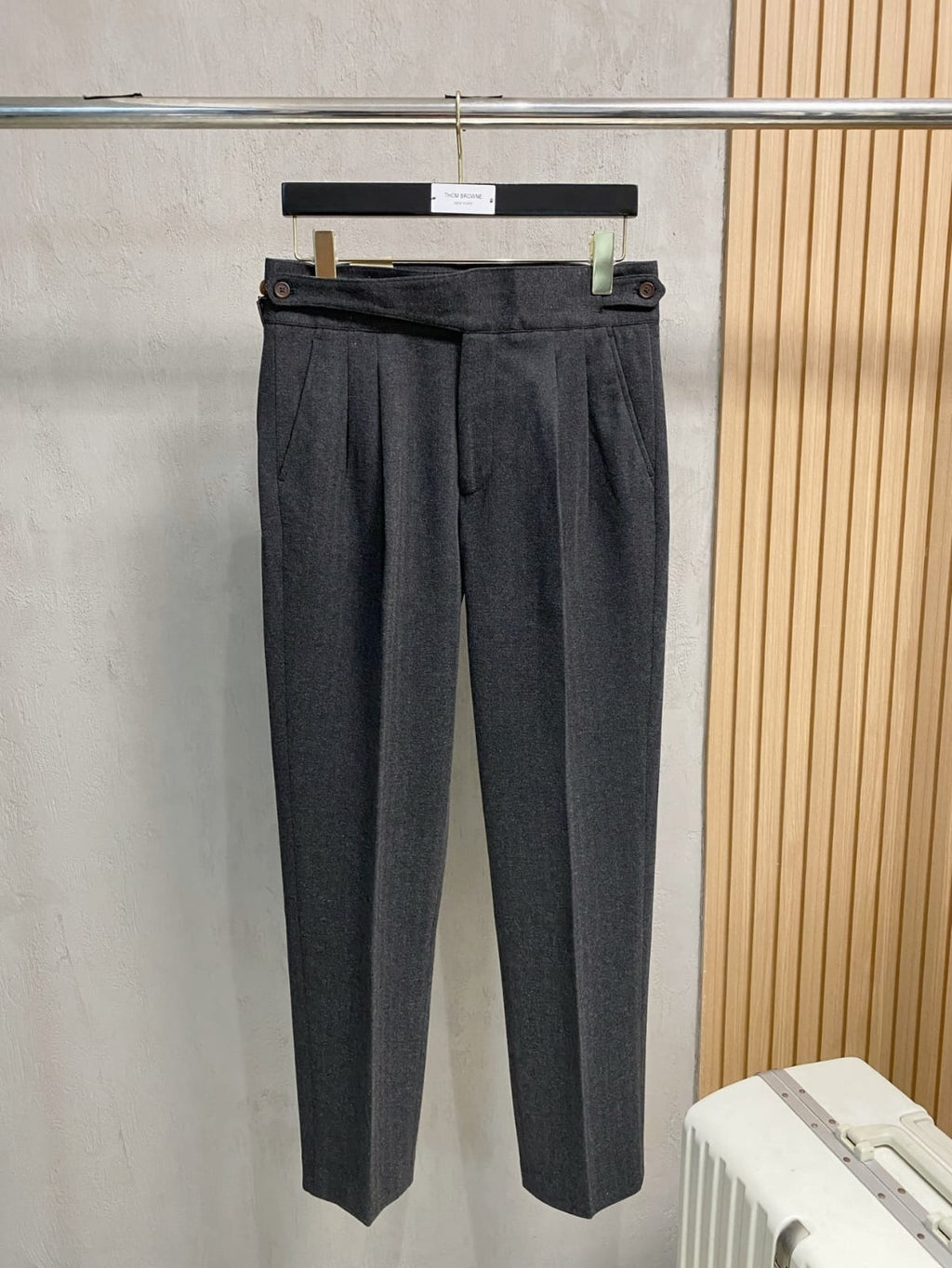 Burberry - London Charcoal Grey Wool Pleated Trousers