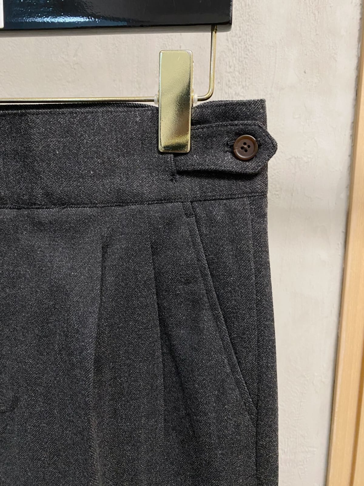 Burberry - London Charcoal Grey Wool Pleated Trousers