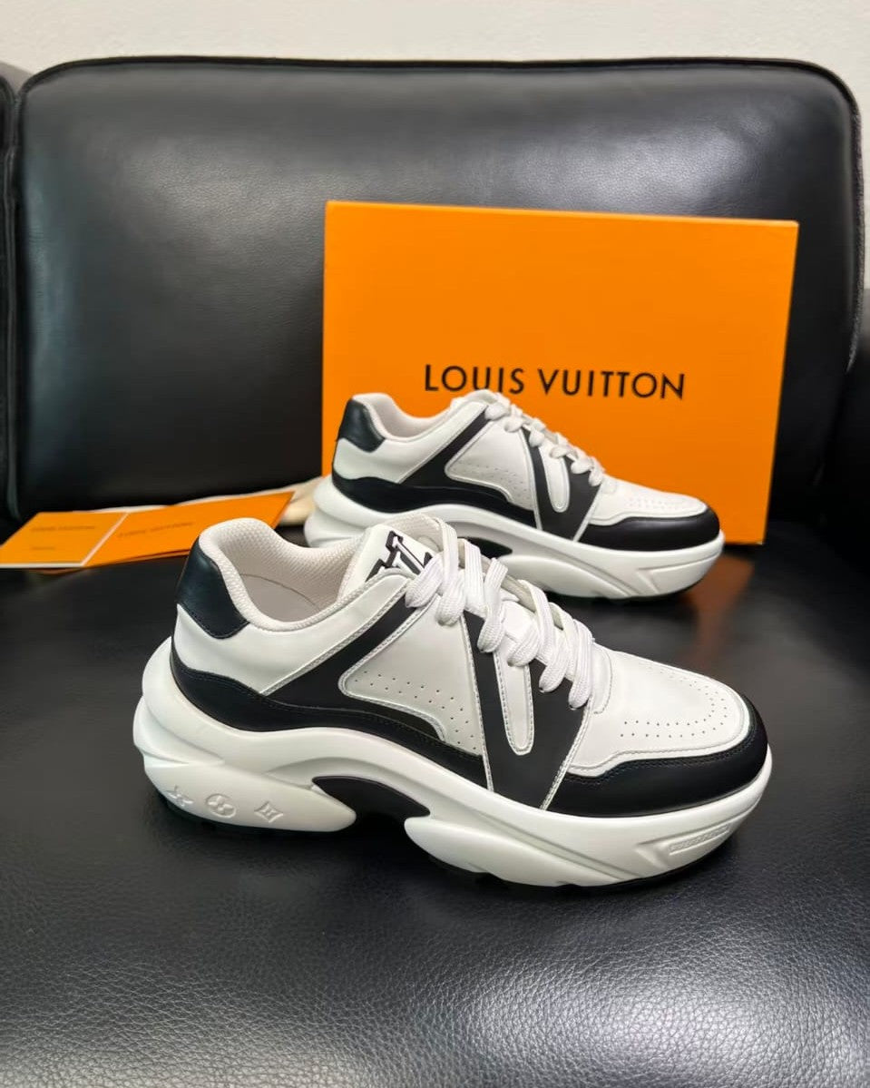 Louis Vuitton - Archlight Sneakers - White/Black