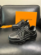 Louis Vuitton - LV Archlight Sneakers - Black with White Trim