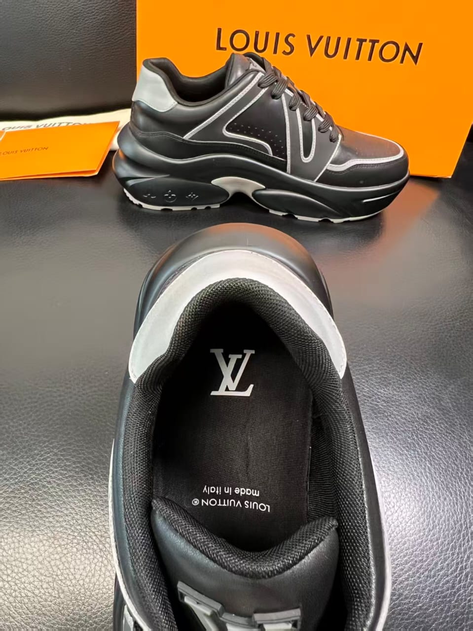 Louis Vuitton - LV Archlight Sneakers - Black with White Trim