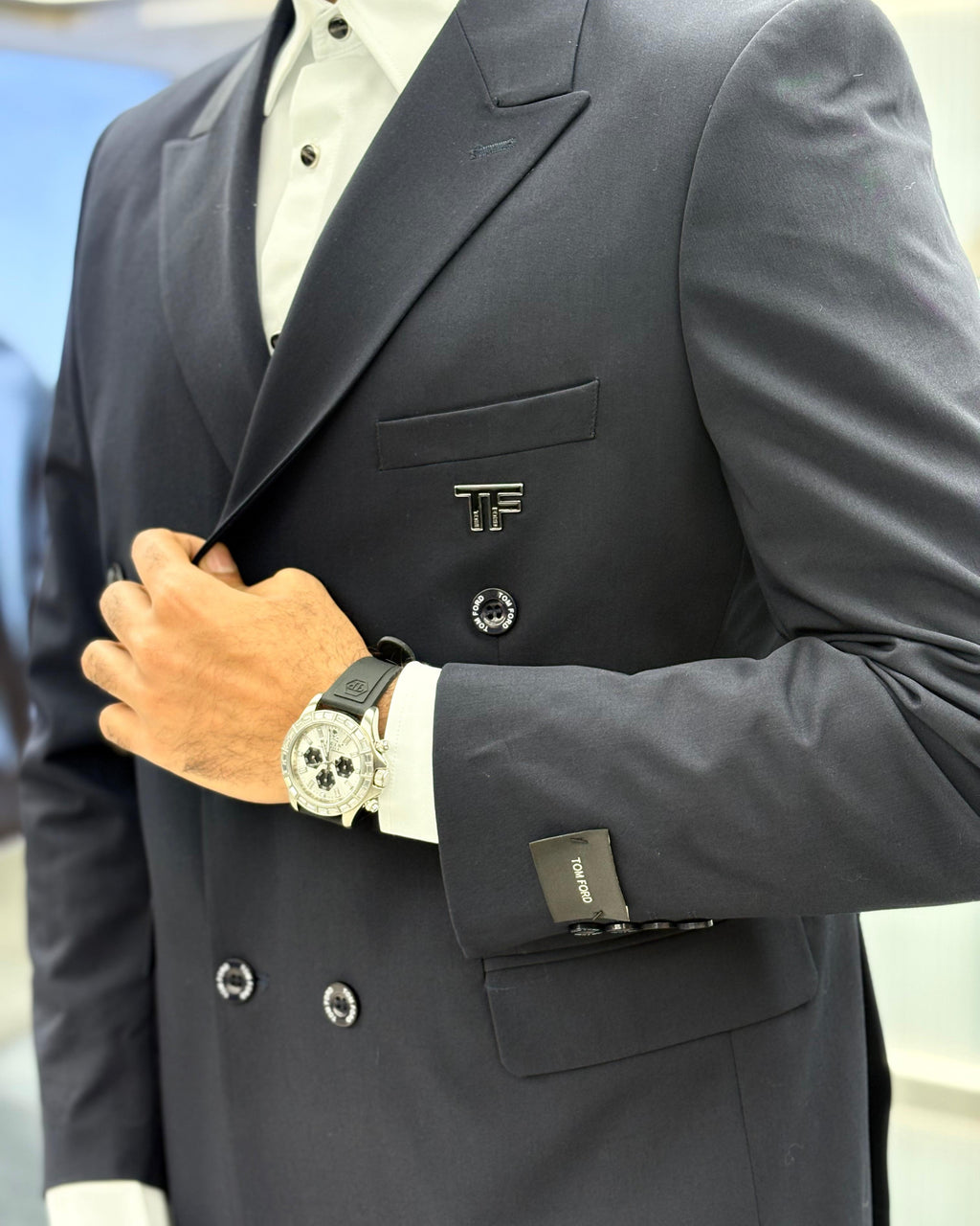 Tom Ford - Signature Double-Breasted Peak Lapel Navy Suit