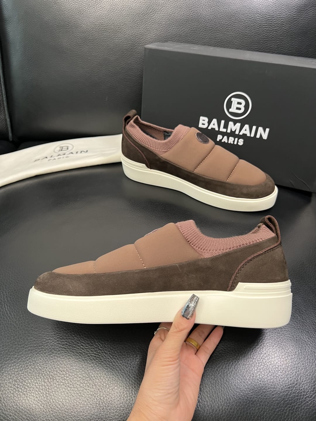 Balmain - Paris Quilted Puffer Slip-On Sneakers – Cocoa/Chocolate Brown