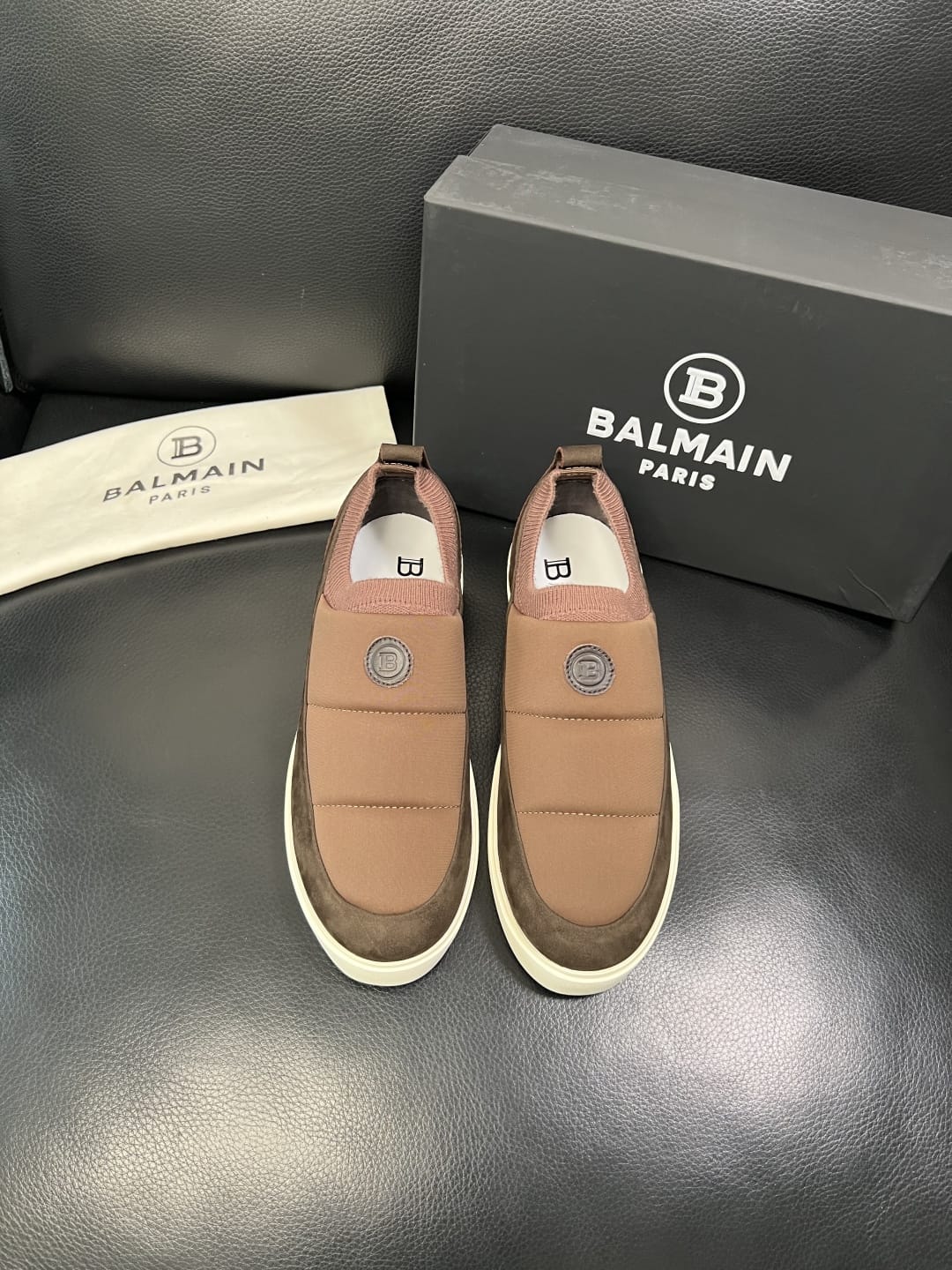 Balmain - Paris Quilted Puffer Slip-On Sneakers – Cocoa/Chocolate Brown