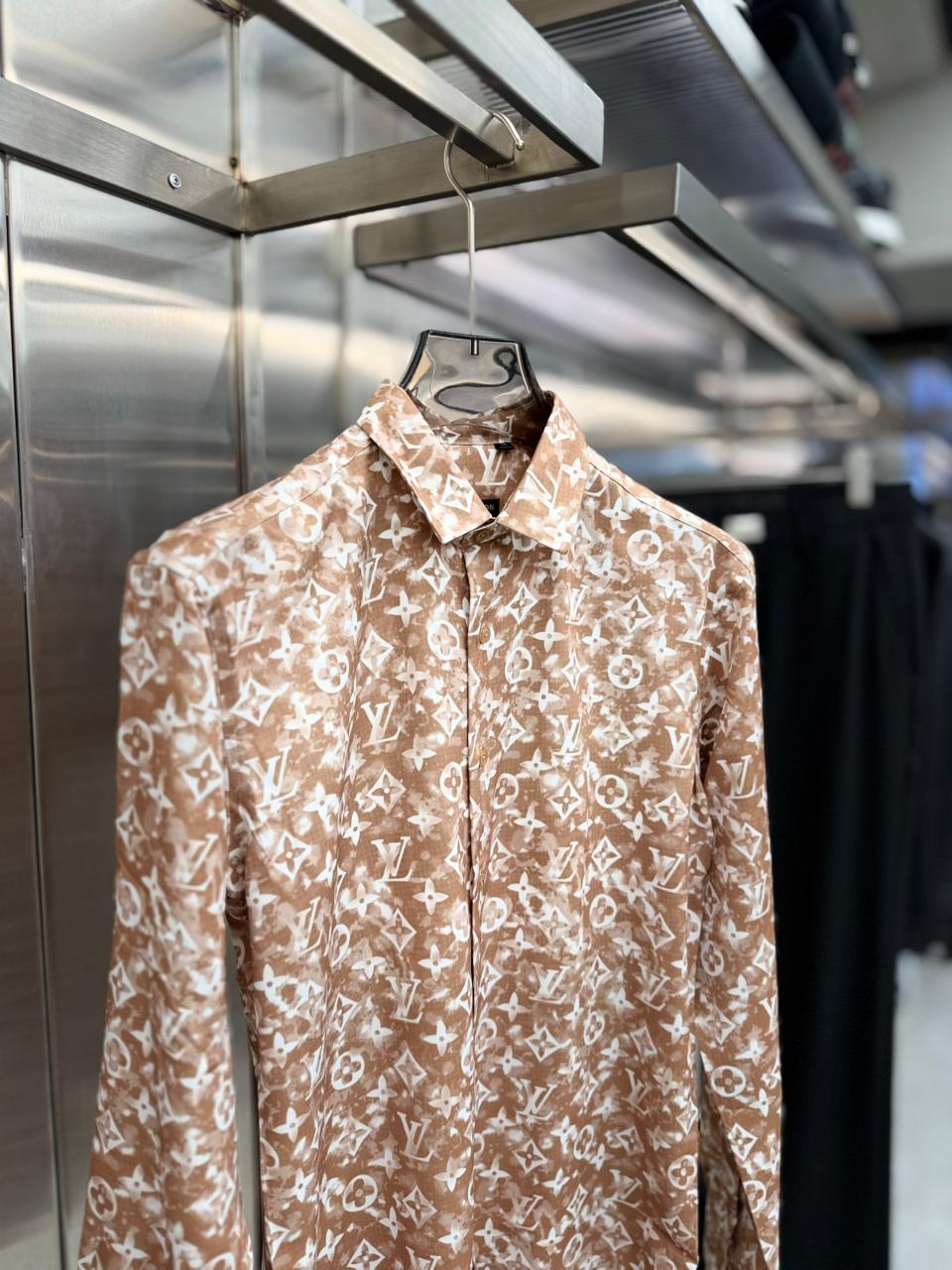 Louis Vuitton - Men’s Monogram Bleached-Effect Silk Blend Shirt in Caramel & White
