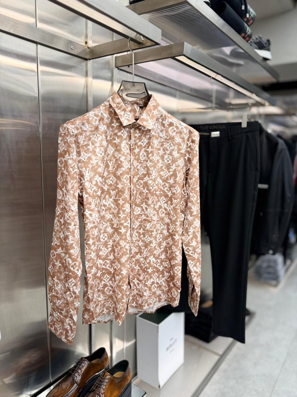 Louis Vuitton - Men’s Monogram Bleached-Effect Silk Blend Shirt in Caramel & White