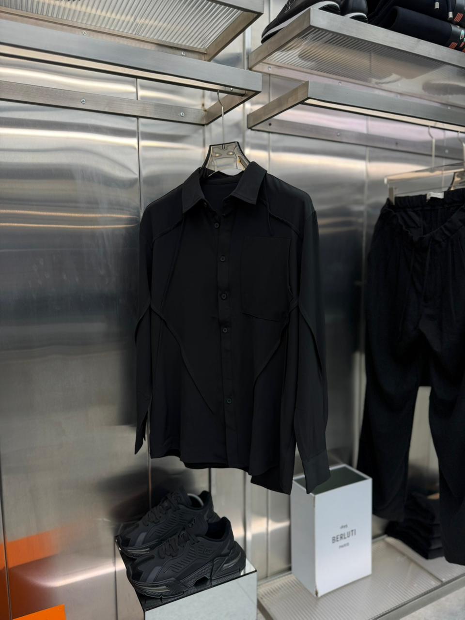 Zeroly - Men’s Sculpted Panel Architect Shirt in Stealth Black