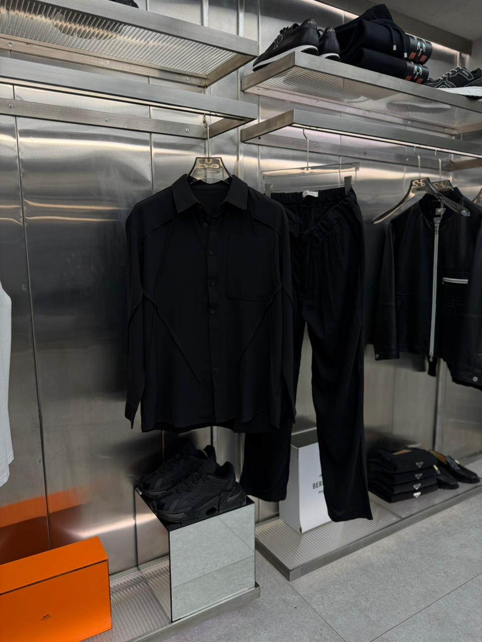Zeroly - Men’s Sculpted Panel Architect Shirt in Stealth Black
