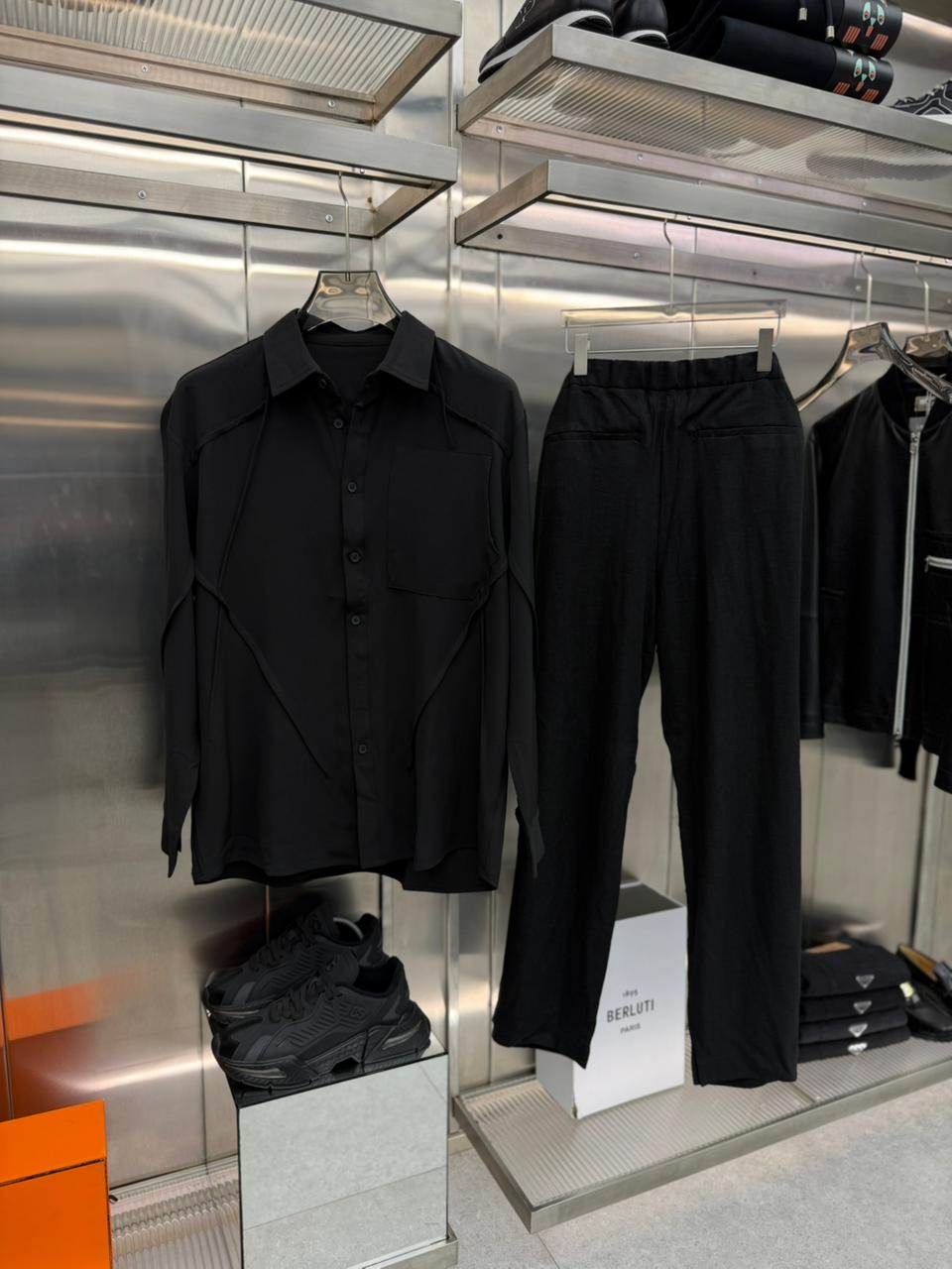 Antioch - Men’s Relaxed Fit Drawstring Trousers in Onyx Black