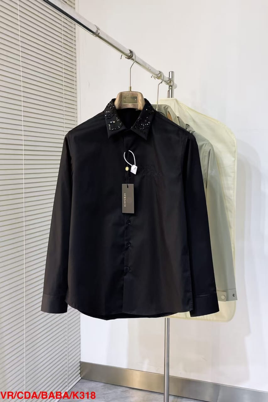 Versace - Men's Black Collar Button-Down Shirt