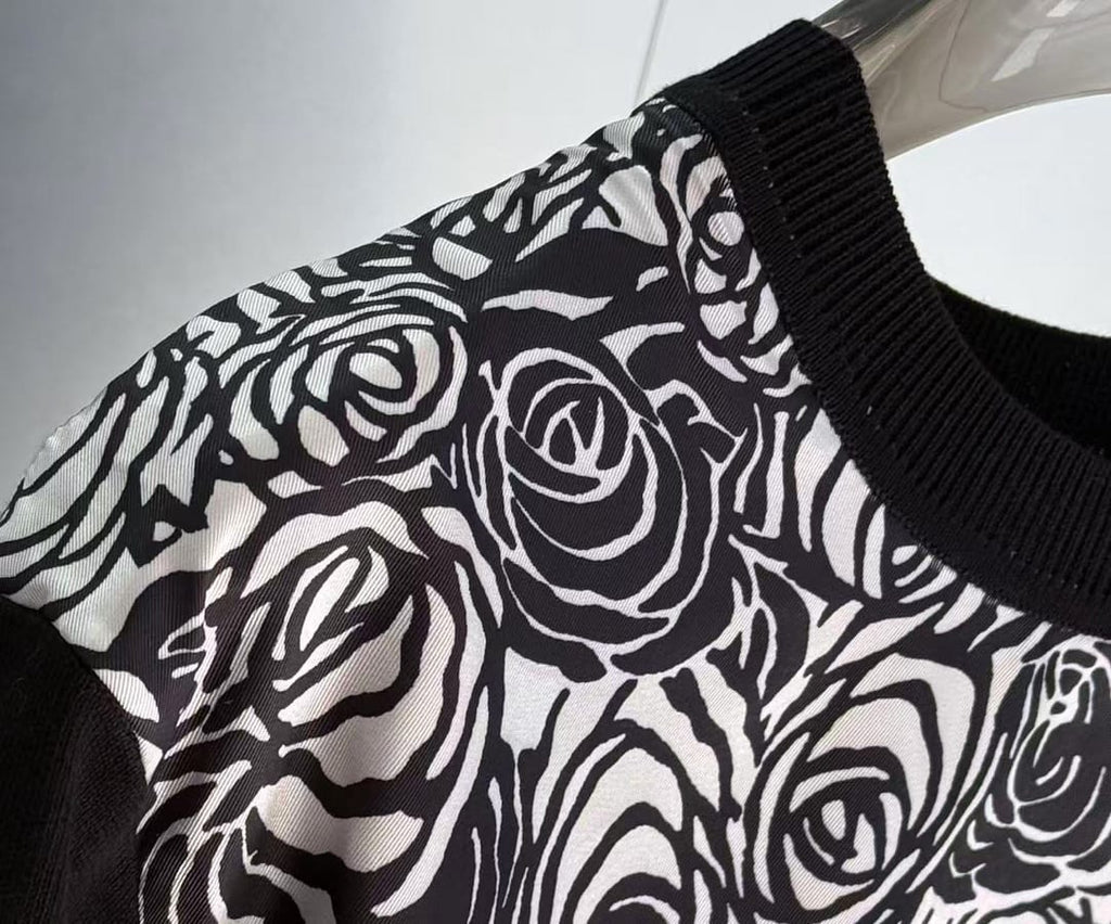GIVENCHY - Monochrome Rose Print Contrast Panel T-Shirt