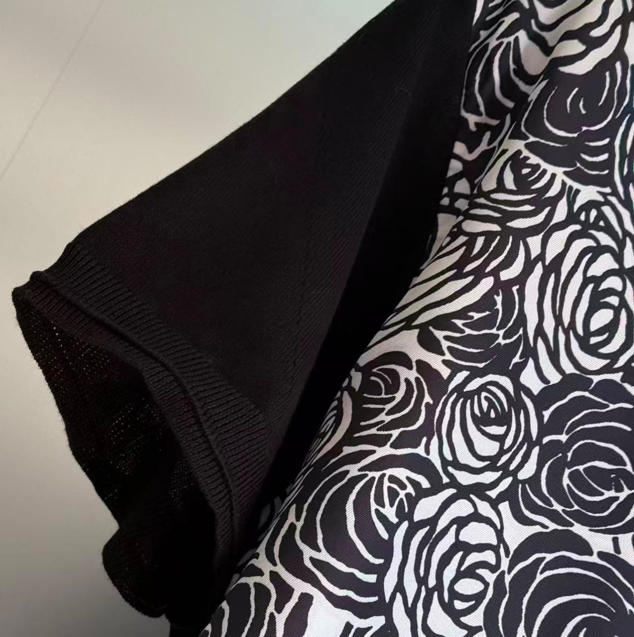 GIVENCHY - Monochrome Rose Print Contrast Panel T-Shirt