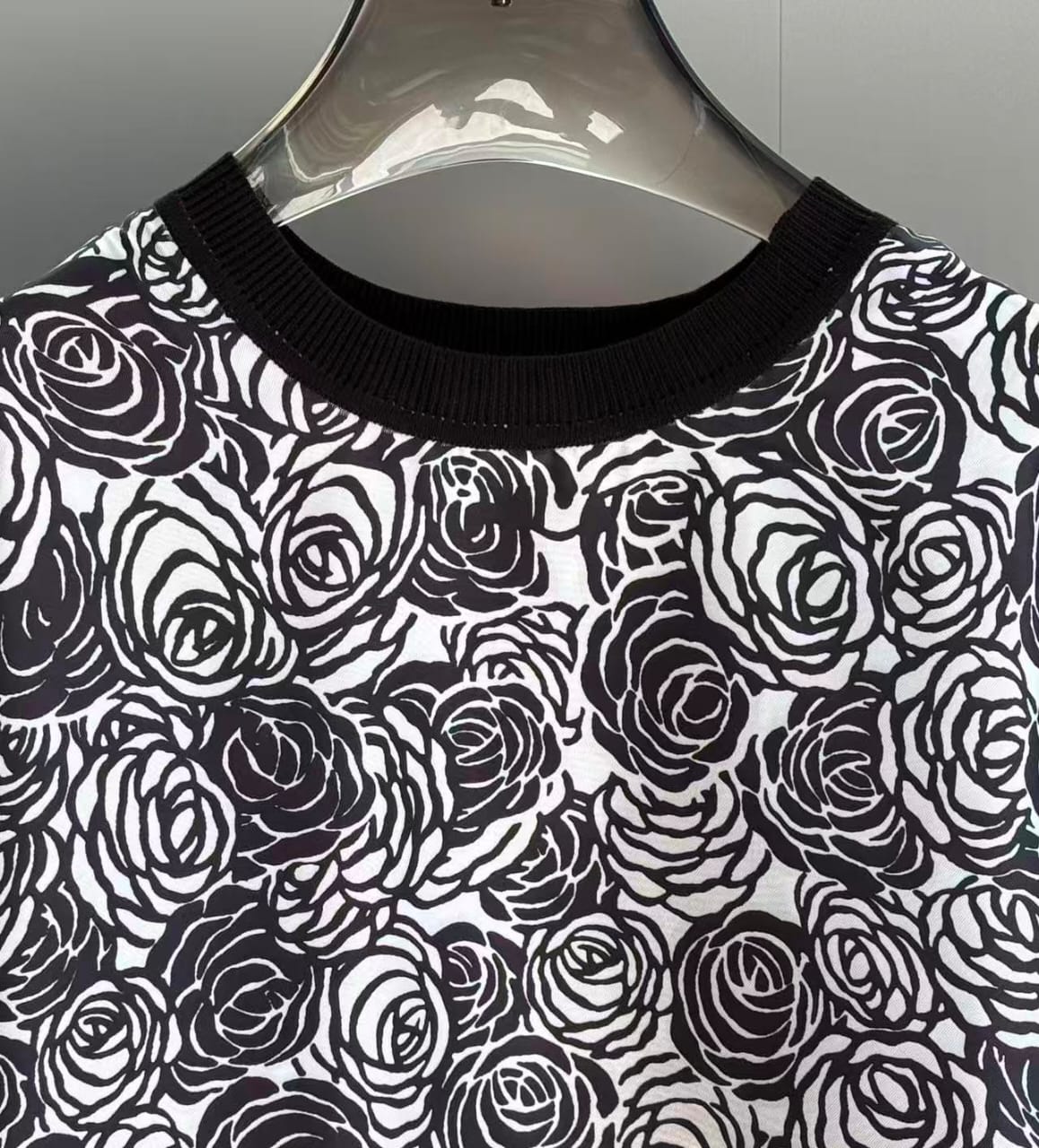 GIVENCHY - Monochrome Rose Print Contrast Panel T-Shirt