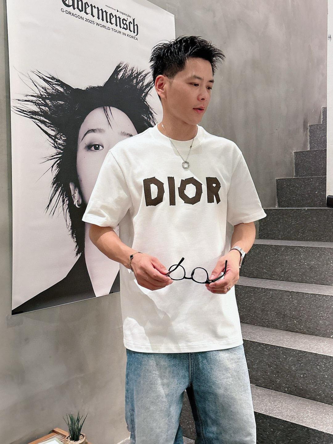 Dior - Oblique Appliqué Logo T-Shirt in Off-White