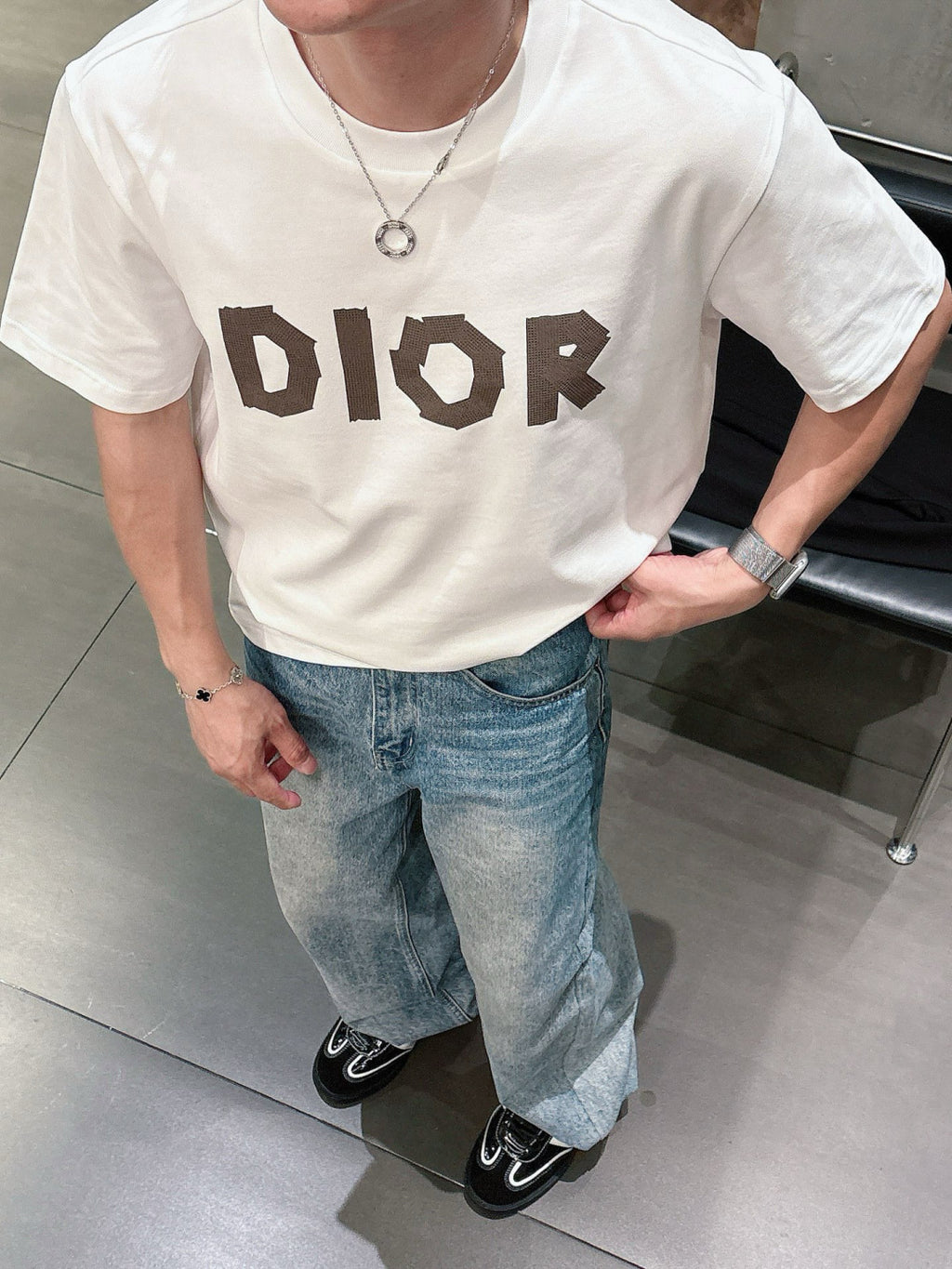 Dior - Oblique Appliqué Logo T-Shirt in Off-White