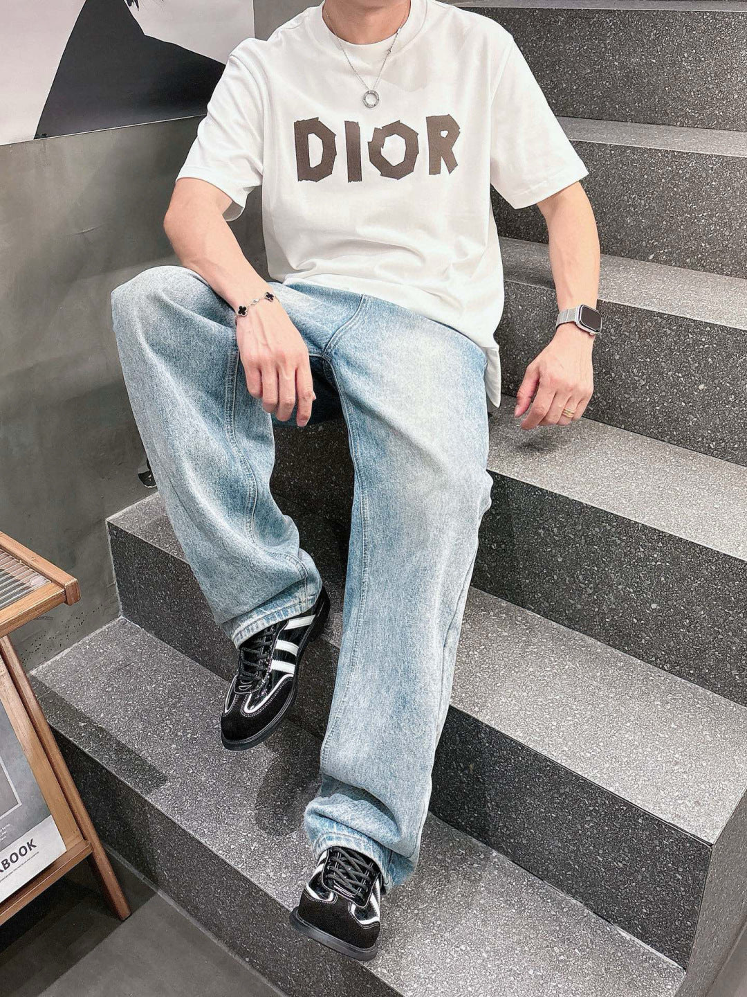 Dior - Oblique Appliqué Logo T-Shirt in Off-White