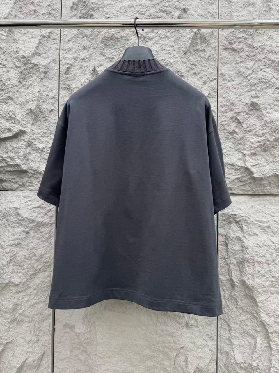 Maison Margiela - Ribbed-Collar Numerical Logo Tee in Charcoal
